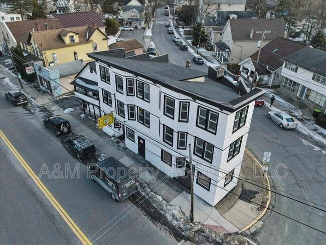 Building Photo - 147 N 9th St