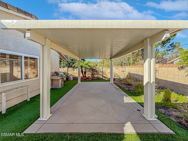 Building Photo - 21 Westbury St