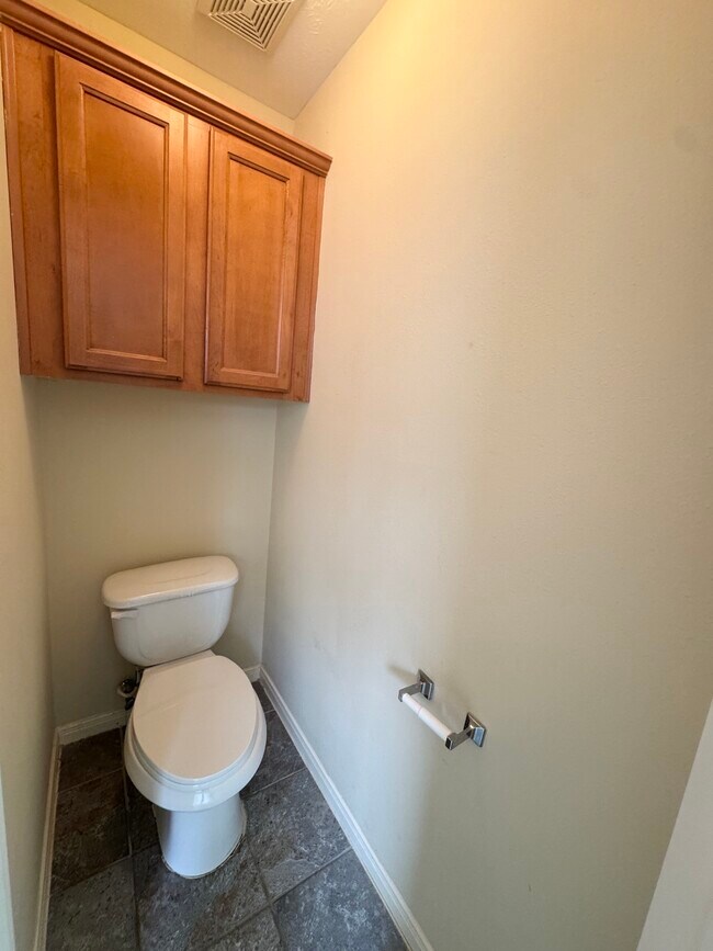 Building Photo - 2601 Easton Springs Ct