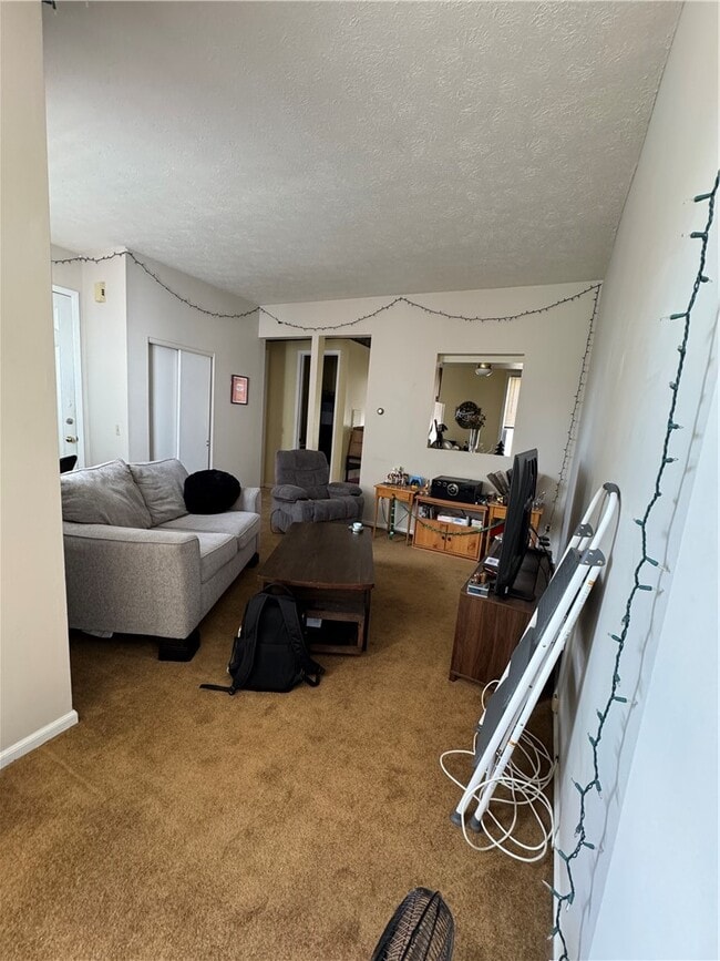 Building Photo - 70 Alexander St