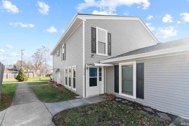 Building Photo - 5124 Woodmark Dr
