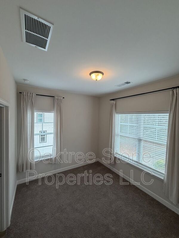 Building Photo - 1996 Main St NW