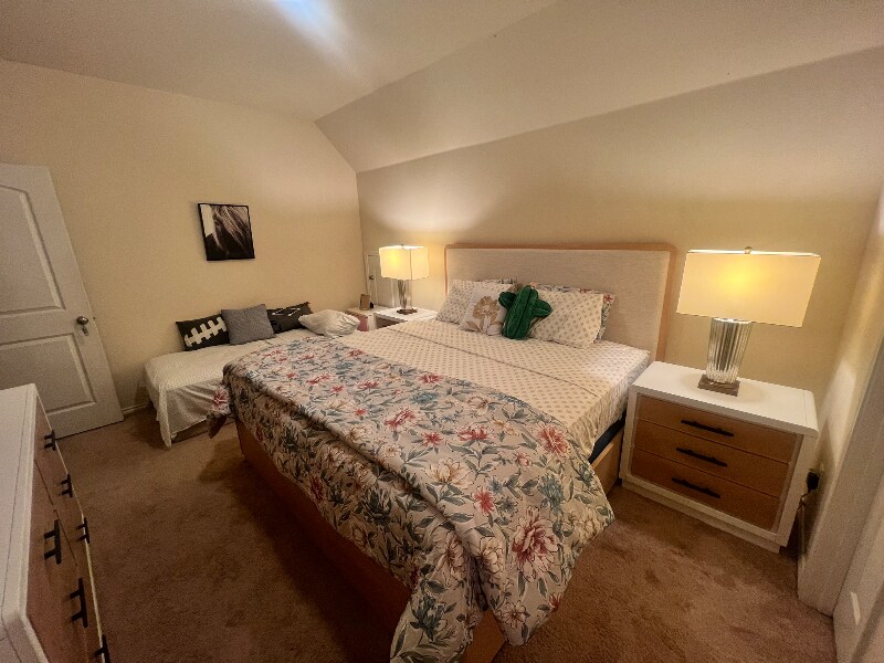 Building Photo - 1415 Field Dr