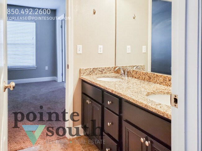 Building Photo - 2263 Somerville Ct