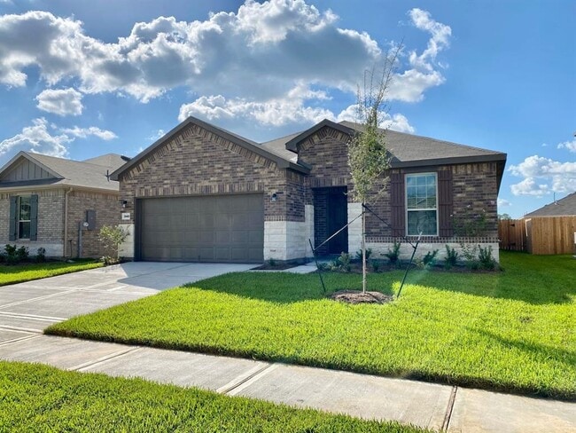 Primary Photo - 340 Appaloosa Dr