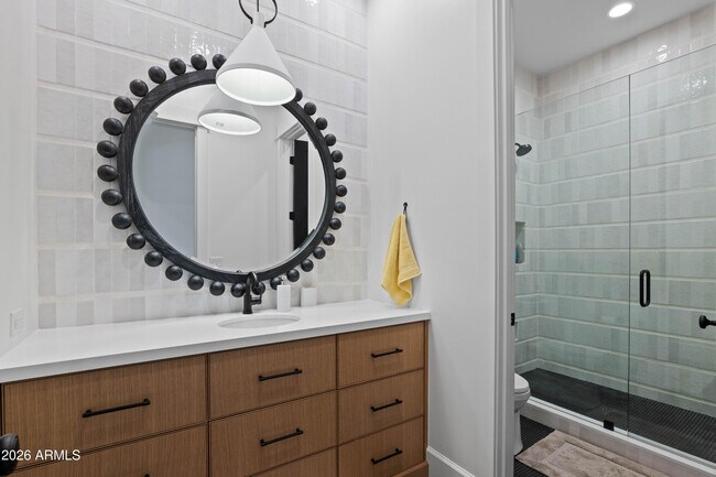 Building Photo - 5309 N 33rd St