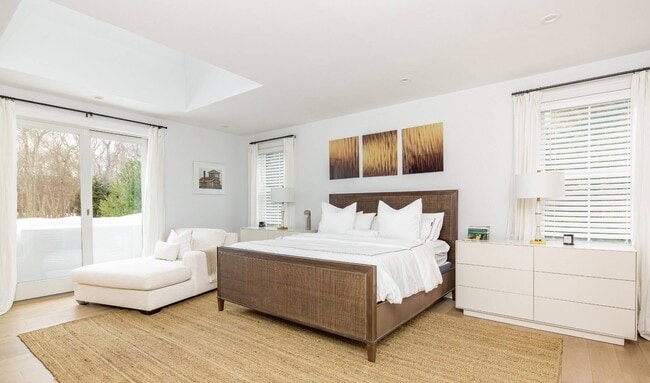 Building Photo - 72 Talmage Farm Ln