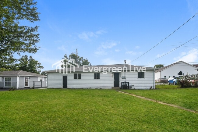 Building Photo - 1933 Slone Ave