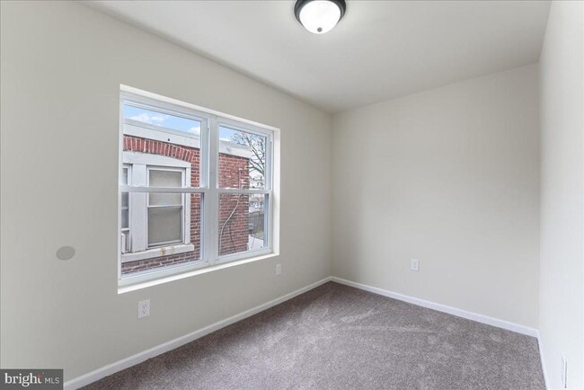Building Photo - 160 Ridge Rd