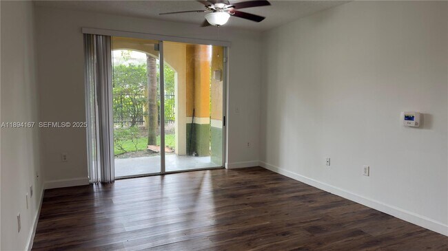 Building Photo - 2440 E Preserve Way