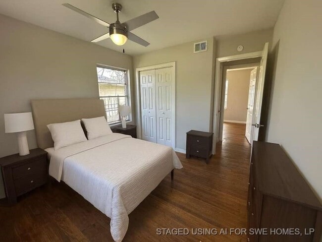 Building Photo - 205 W Rittenhouse St