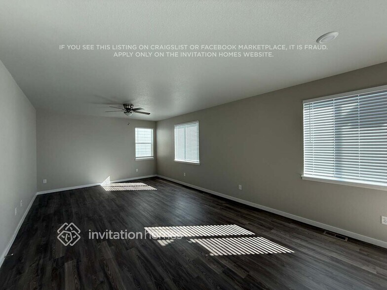 Building Photo - 4418 Trader St