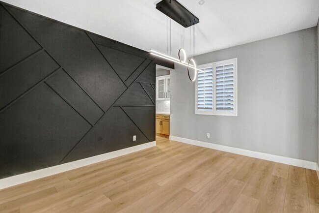 Building Photo - 4386 Bayhill Ln