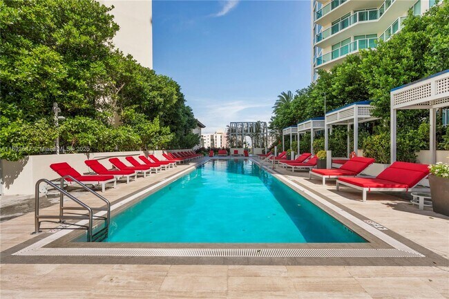 Building Photo - 200 Sunny Isles Blvd