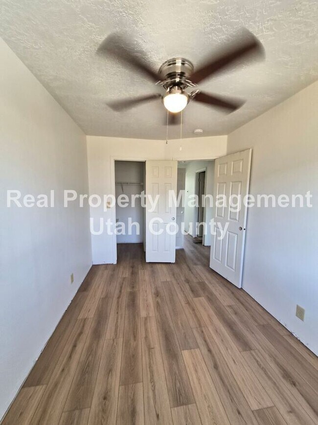 Building Photo - 747 Hanover Dr