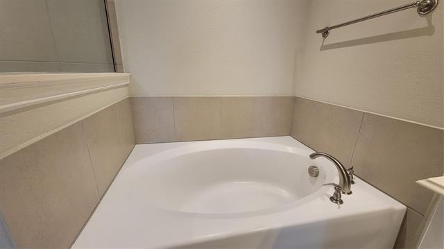 Building Photo - 709 Lowveld Dr