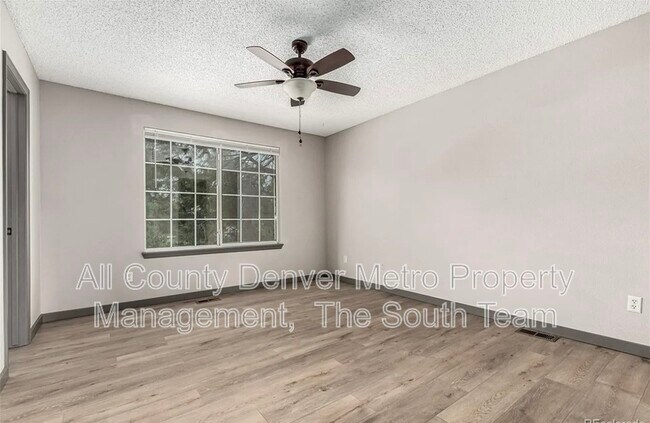 Building Photo - 10172 Woodrose Ln