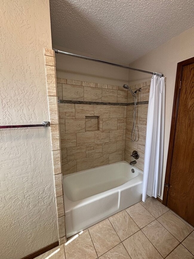 Building Photo - 2322 NW 78th St