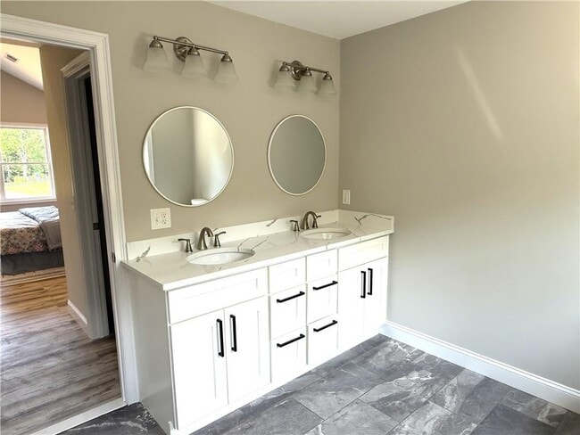 Building Photo - 4 Big River Rd