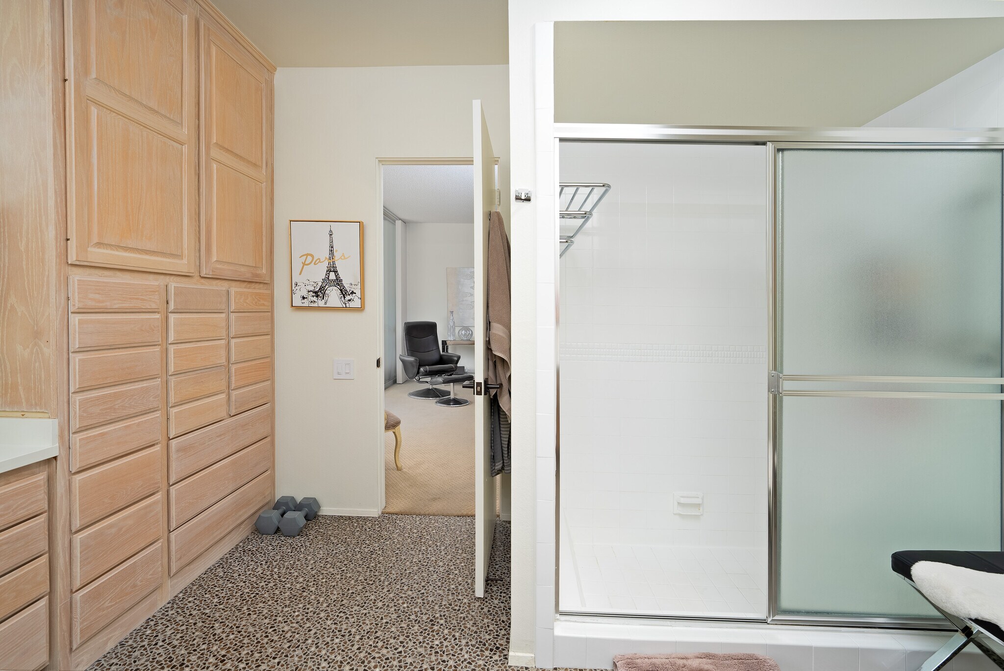 Building Photo - 451 Desert Lakes Dr