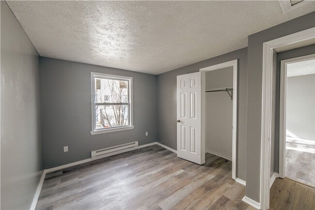 Building Photo - Single Family Ranch close to UofR & Strong Hospital