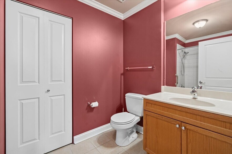 Building Photo - 1400 S Michigan Ave