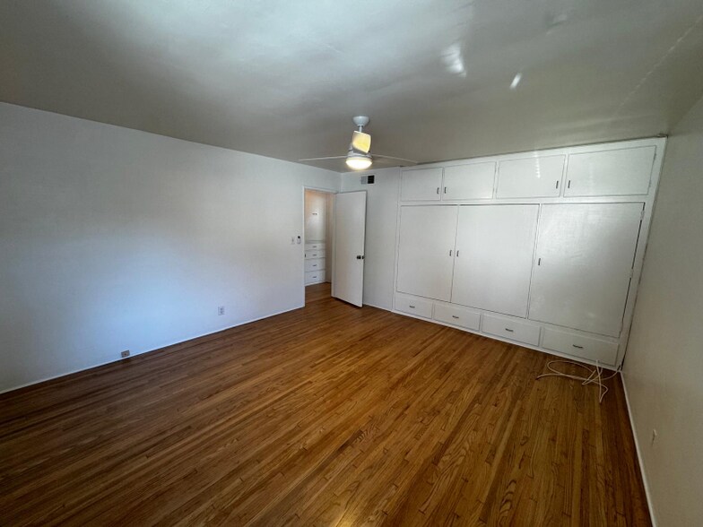 Building Photo - 1800 Viola Pl