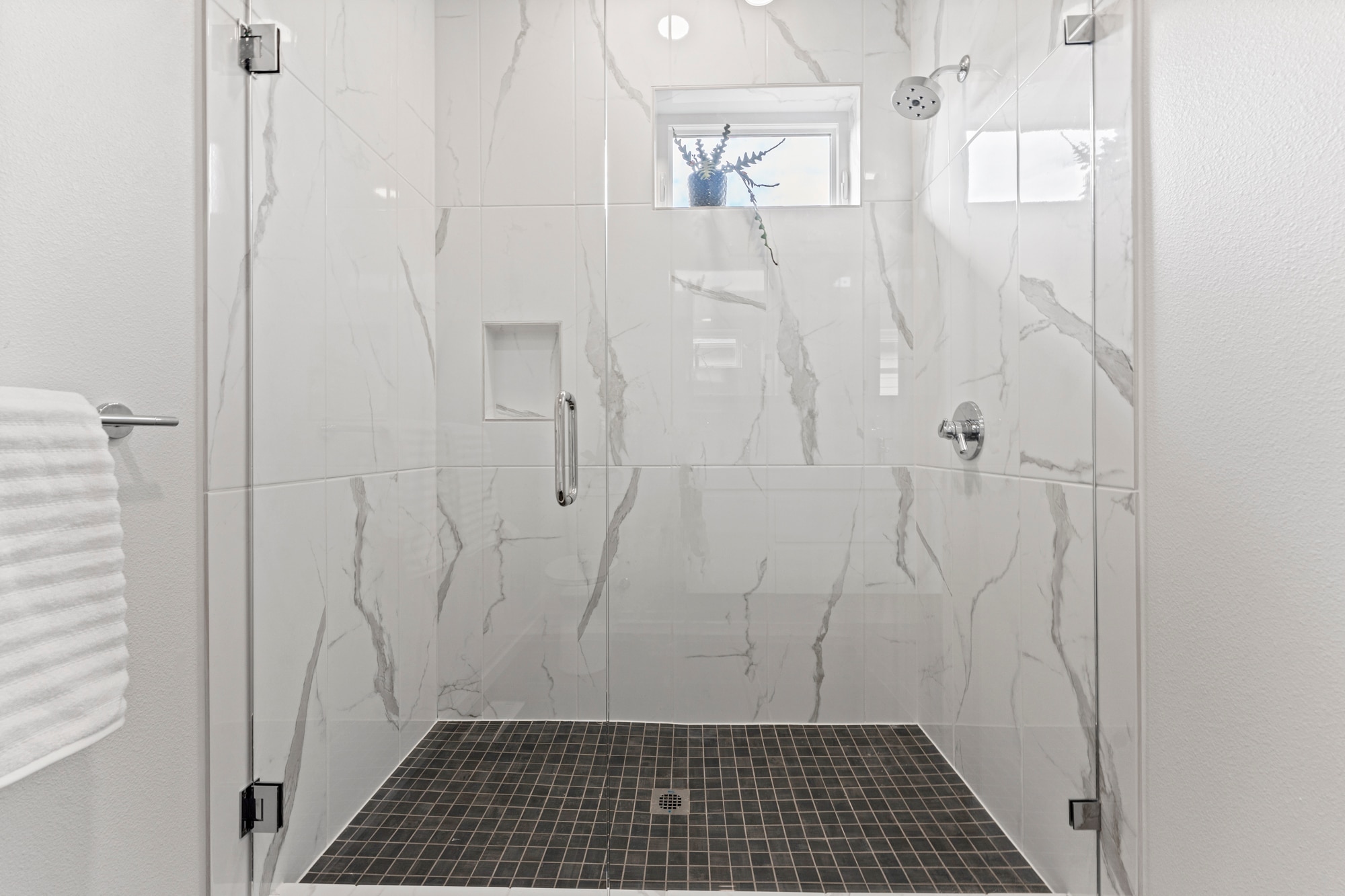 Building Photo - 591 NE Tillamook St