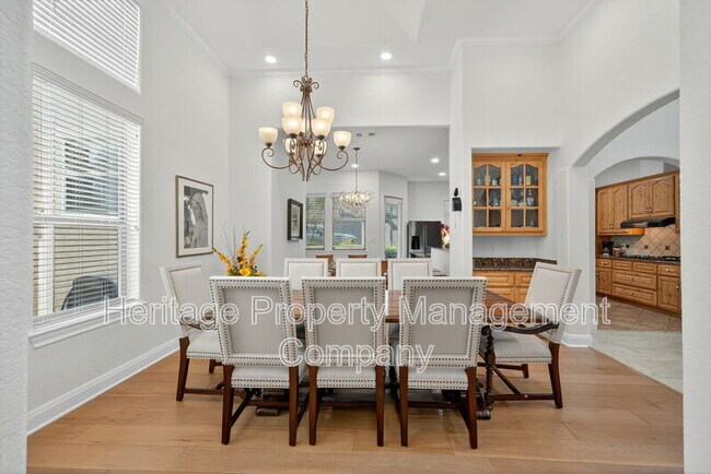 Building Photo - 24915 Estancia Cir