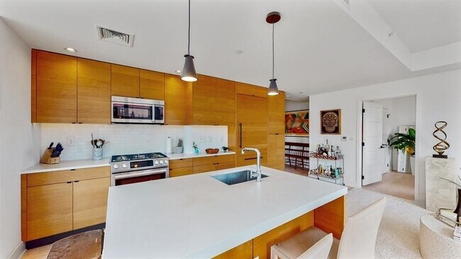 Building Photo - 10 Provost St