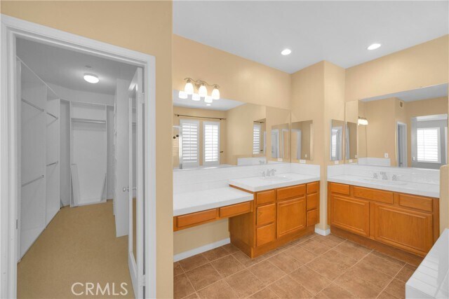 Building Photo - 16826 Pembrook Ln