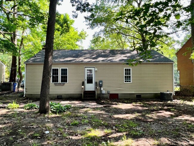 Building Photo - 10101 Bayham Dr
