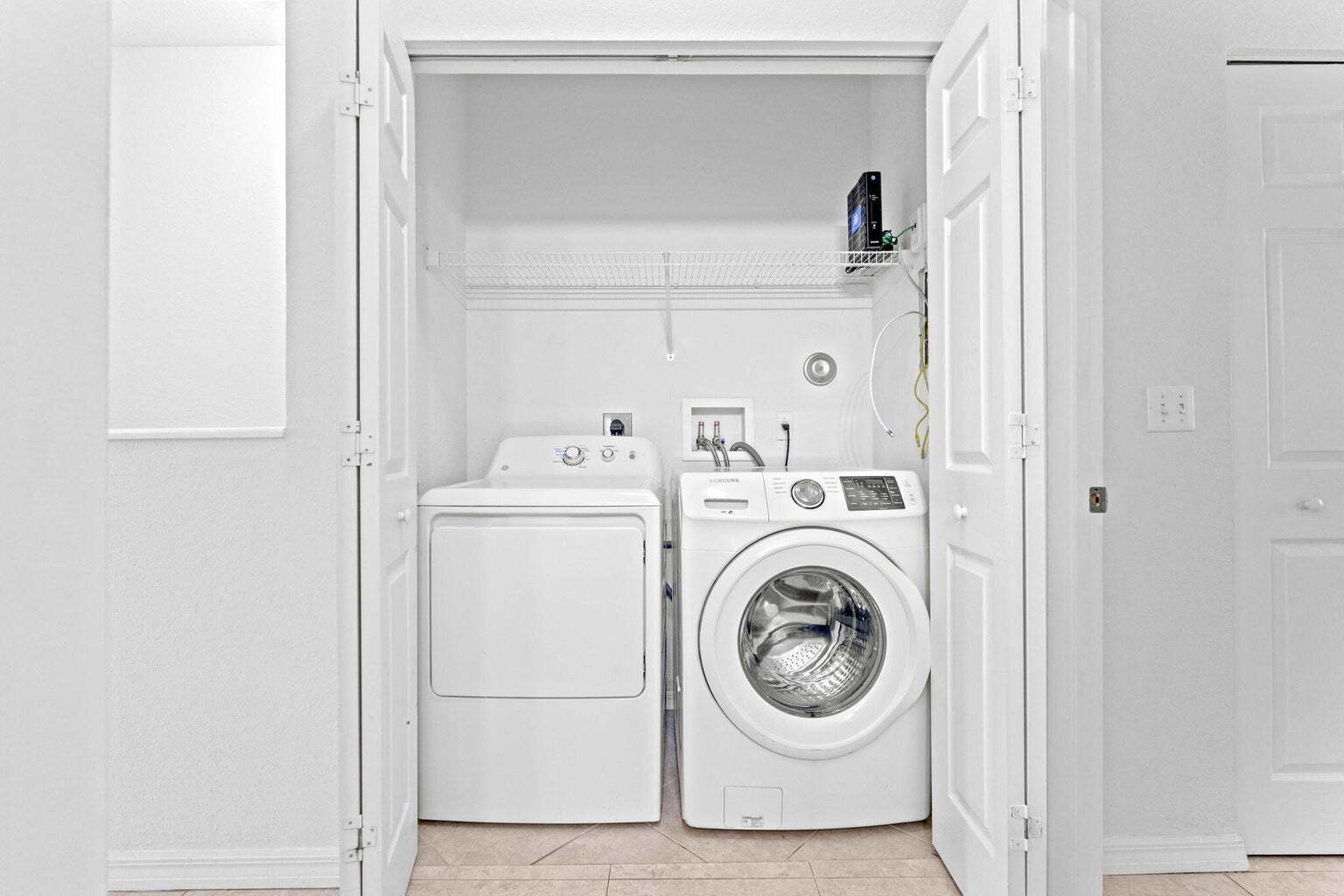 Building Photo - 1002 Pipers Cay Dr