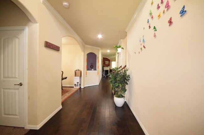 Building Photo - 4 bed 3 bath house in Prestwyck