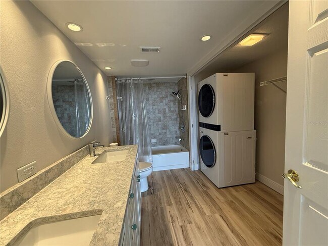 Building Photo - 4823 Ebbtide Ln