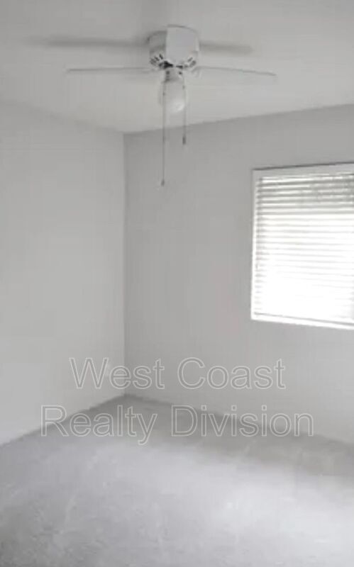 Building Photo - 27573 Dandelion Ct