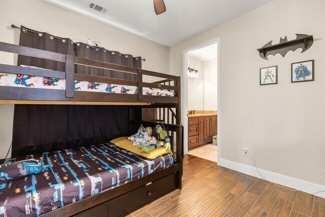 Building Photo - 479 Brown Rd