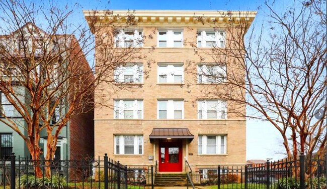 Building Photo - 1340 Fairmont St NW