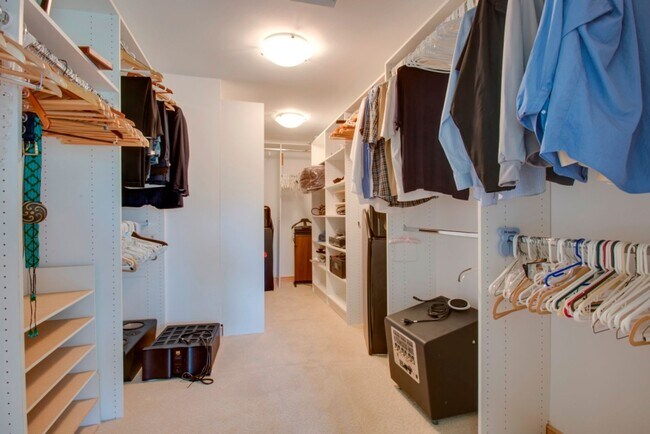 Building Photo - Resort Home