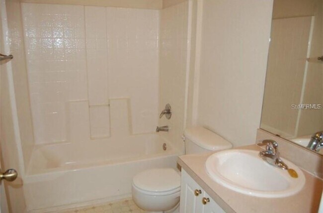 Building Photo - 845 Grand Regency Pointe