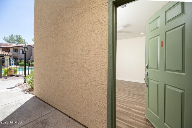 Building Photo - 7008 E Gold Dust Ave