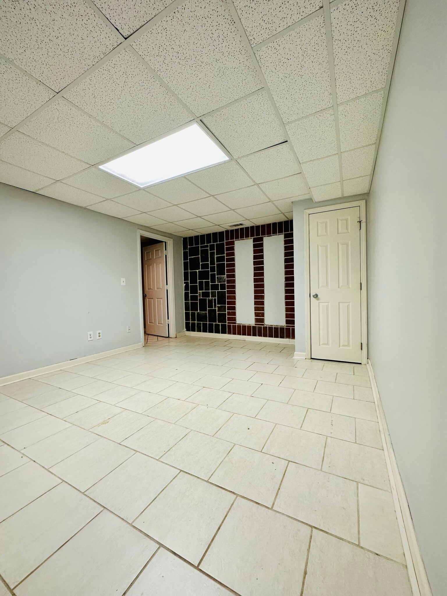 Building Photo - 2953 Lexington Trace Dr SE