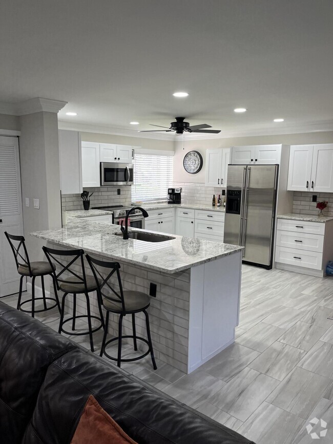 Building Photo - 6579 Spring Bottom Way