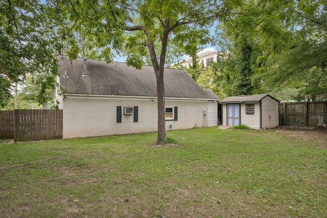Building Photo - Classic Brick Colonial with Slate roof on ...