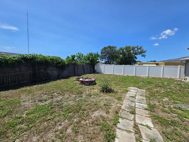 Building Photo - 1247 Chelsea Ln