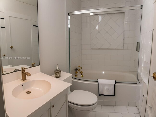 Building Photo - 2610 SW 83rd Ave