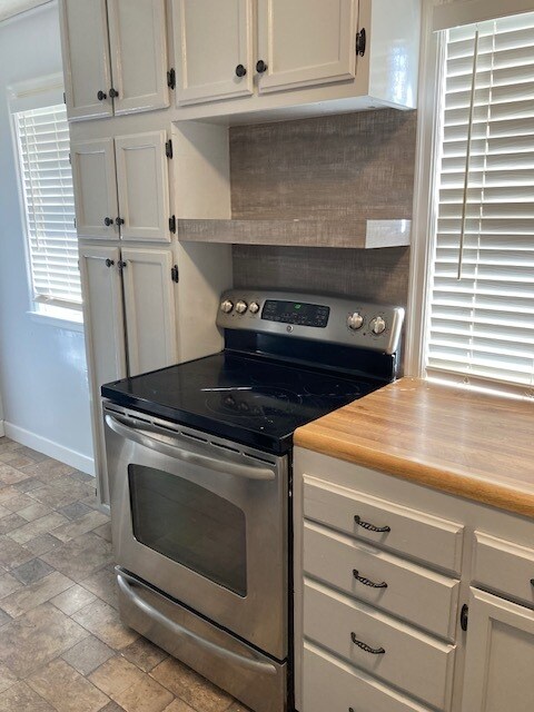 Building Photo - 2203 W Division St