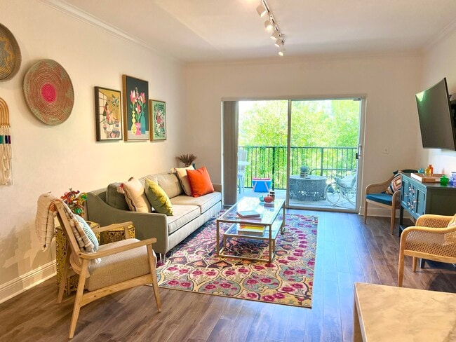 Building Photo - 3307 Tuscany Way