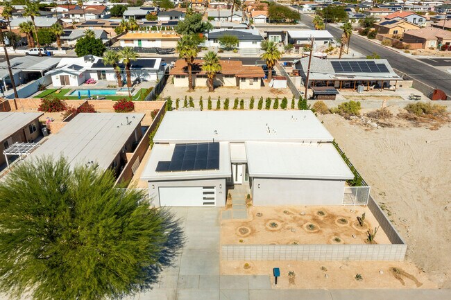 Building Photo - 416 Rosa Parks Rd