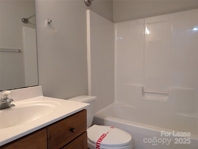 Building Photo - 2251 Cigar Ct